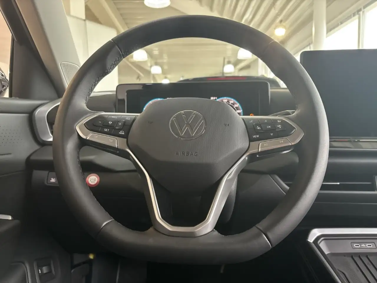 Volkswagen T-Roc 9