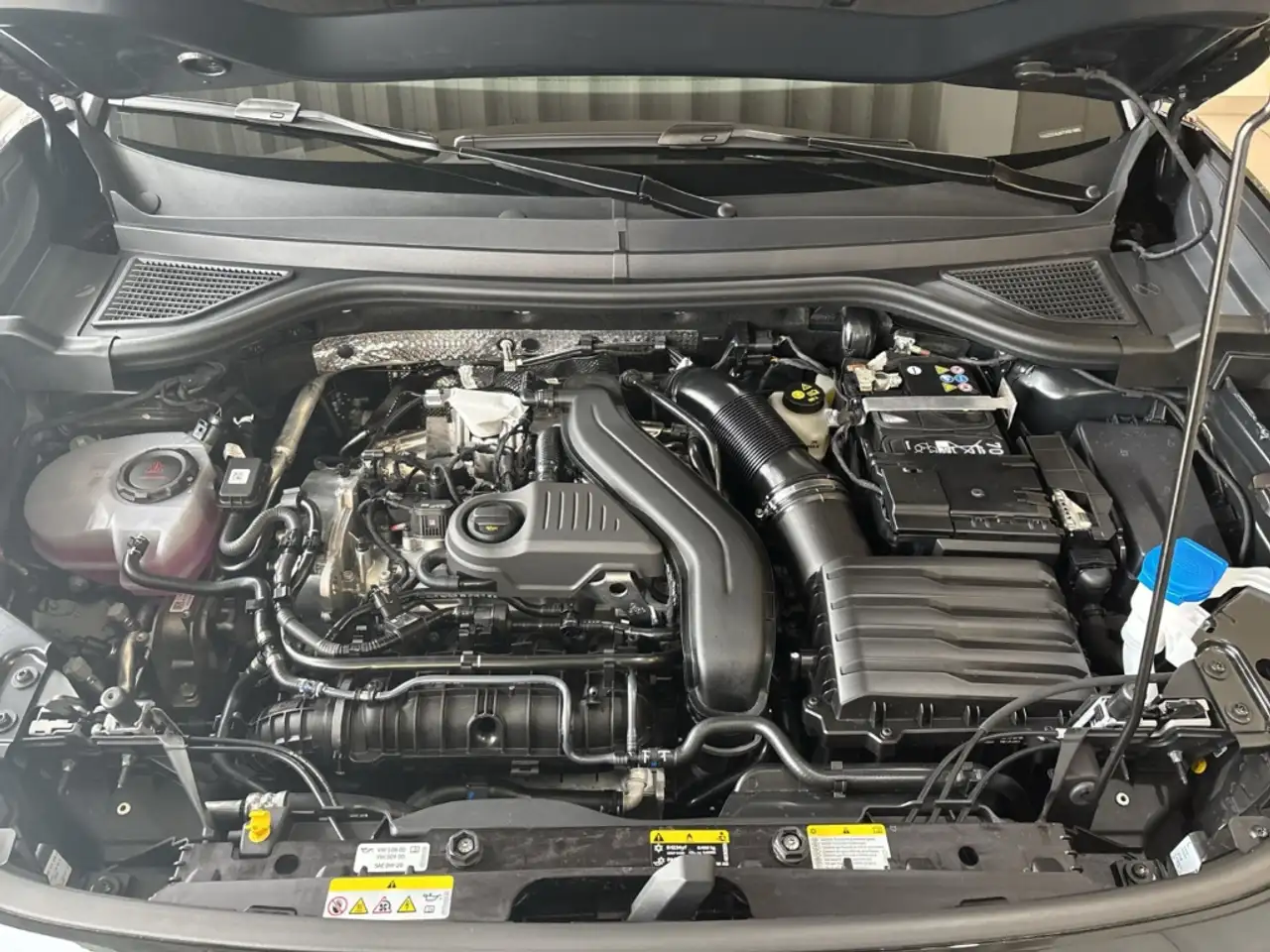 Volkswagen T-Roc 16