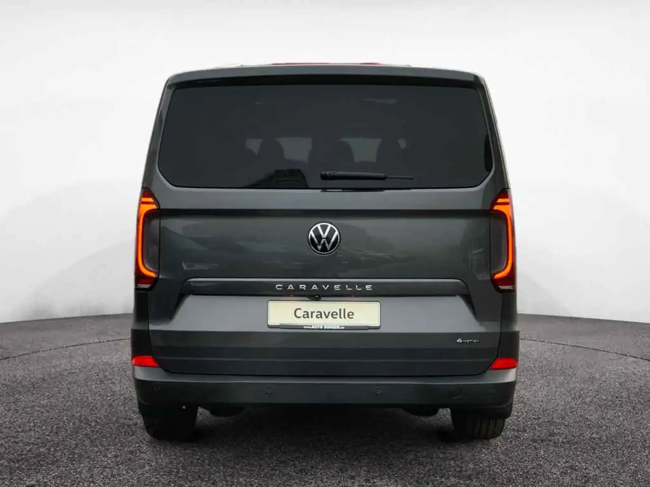 Volkswagen T7 Caravelle 7