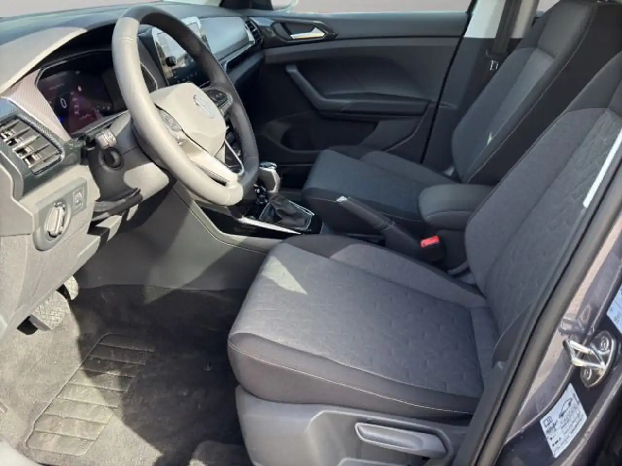 Volkswagen T-Cross 9