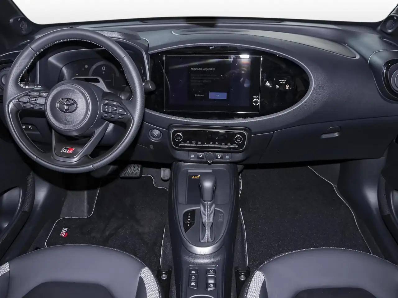 Toyota Aygo X 8