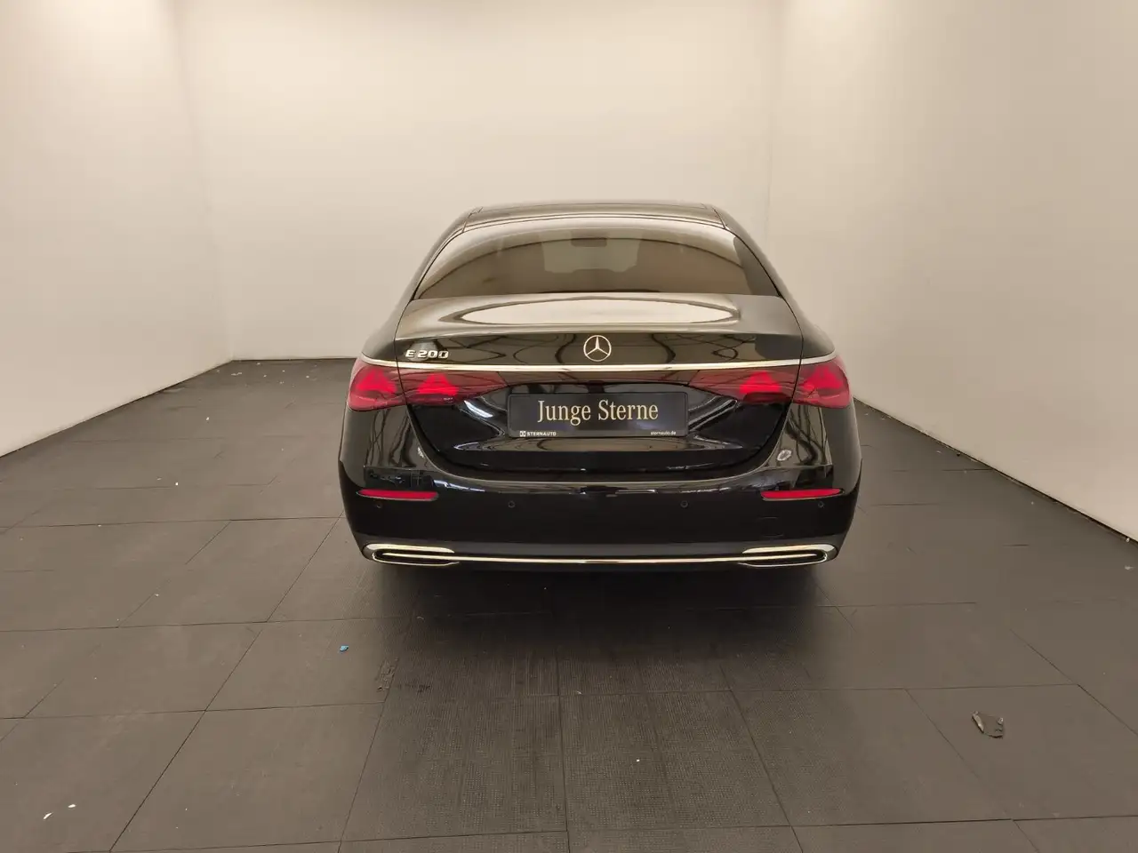 Mercedes-Benz E 200 6