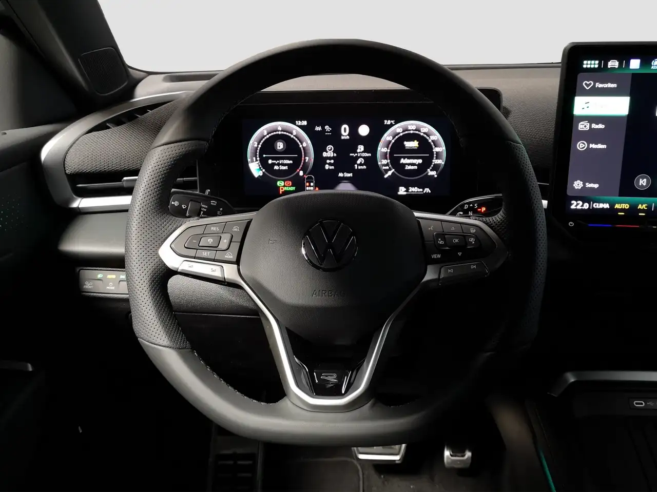Volkswagen T-Roc 11