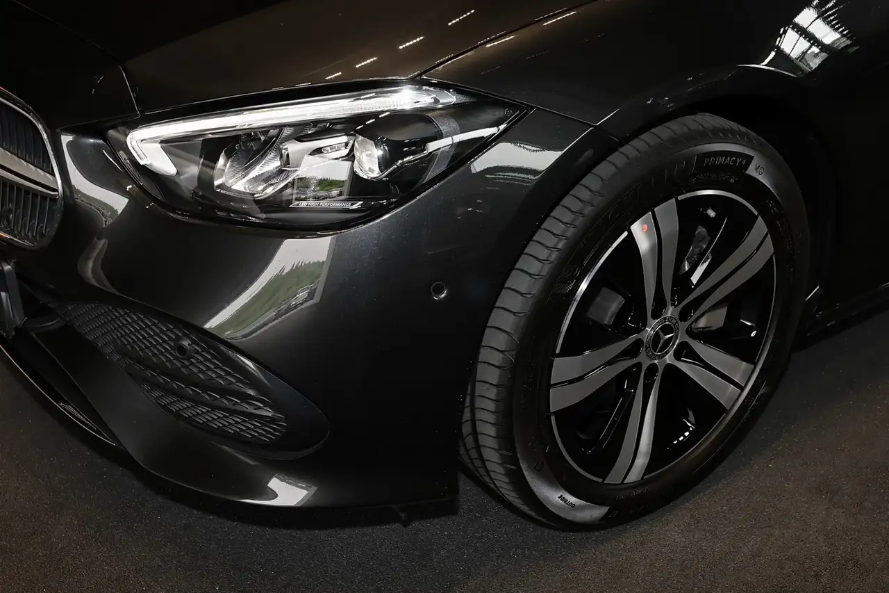 Mercedes-Benz C 200 4