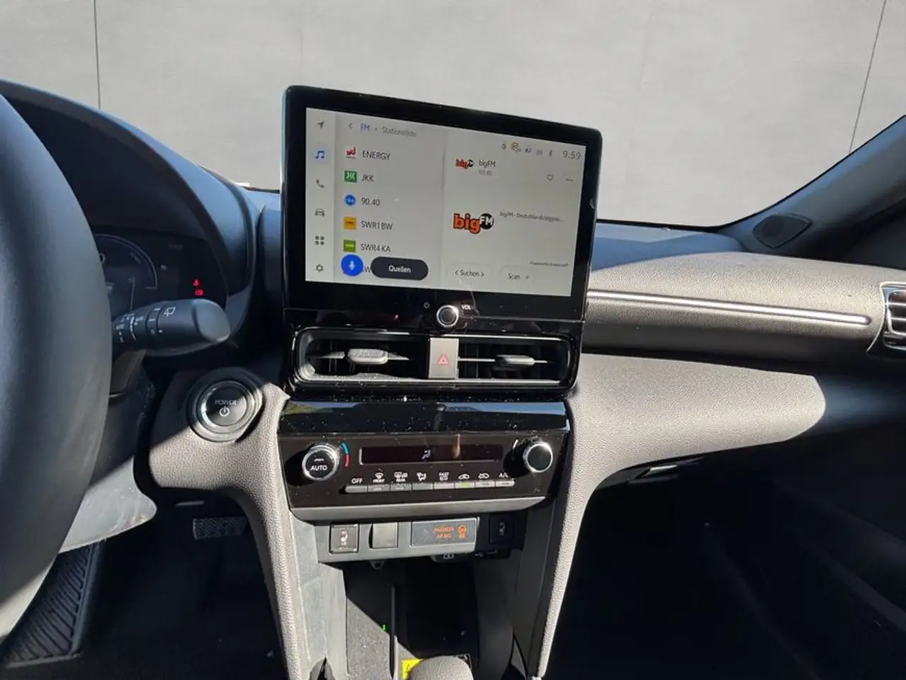 Toyota Yaris 14