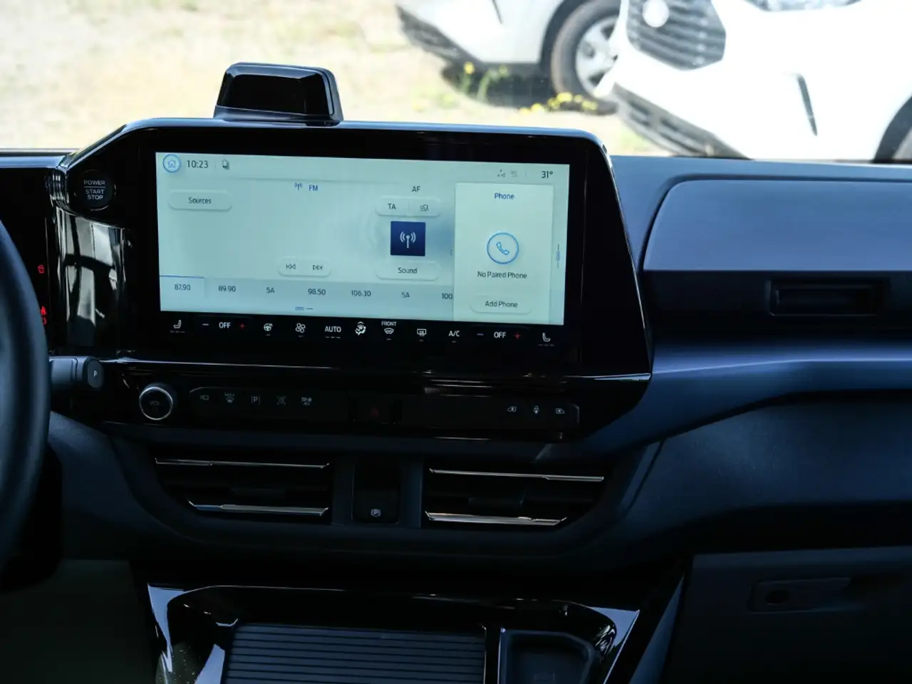 Ford Tourneo 11