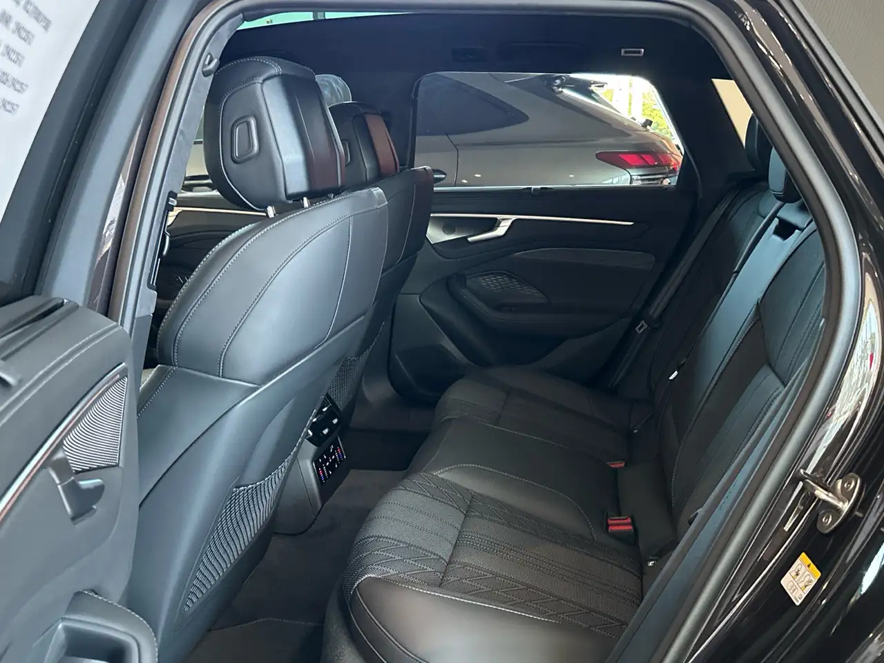 Audi A6 11