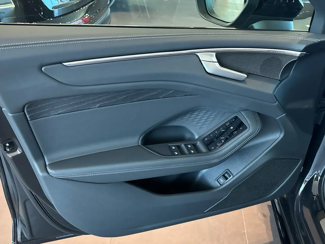 Audi A6 12