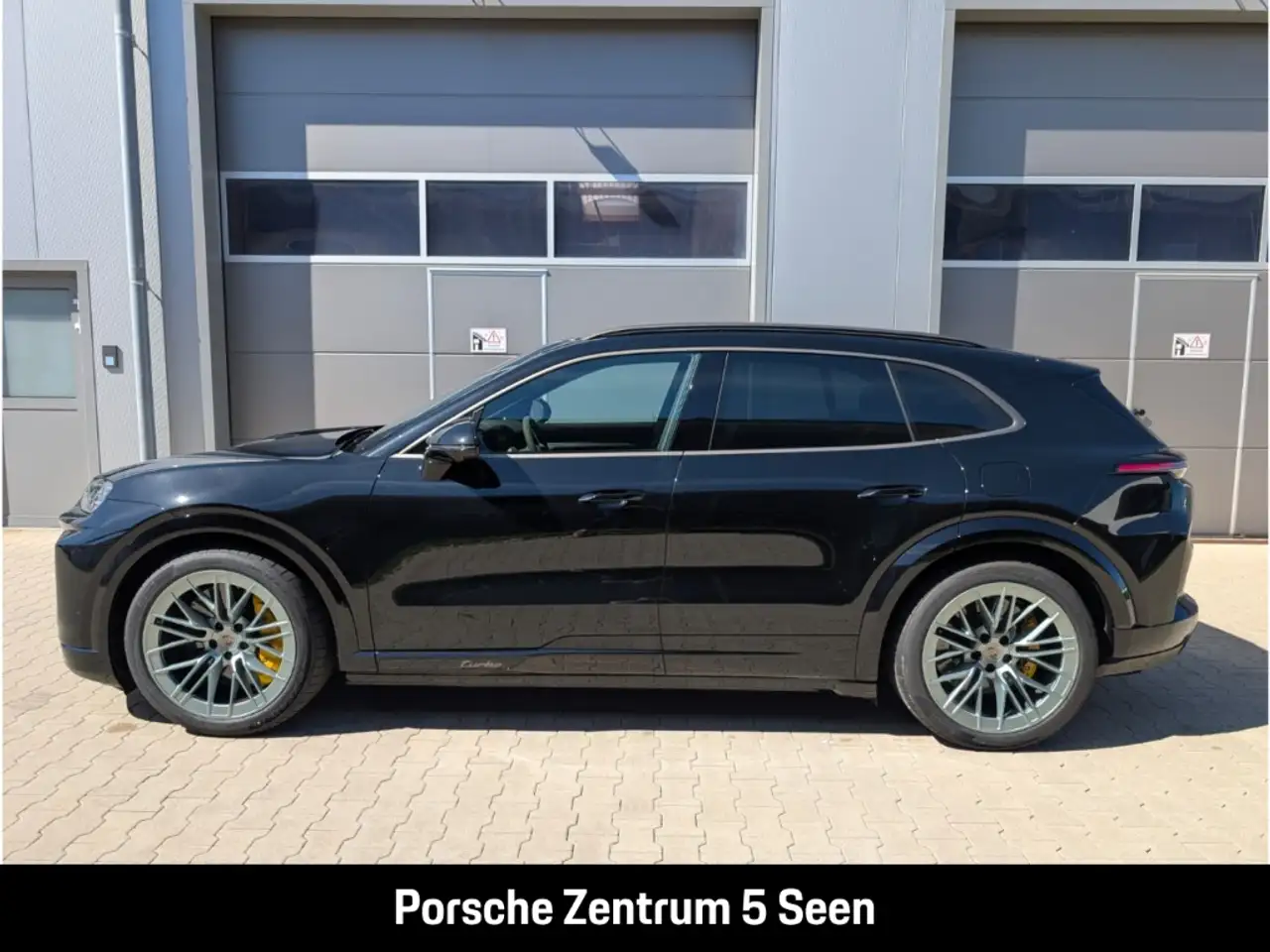Porsche Cayenne 2