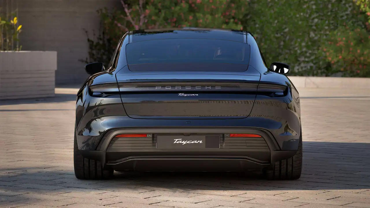 Porsche Taycan 7
