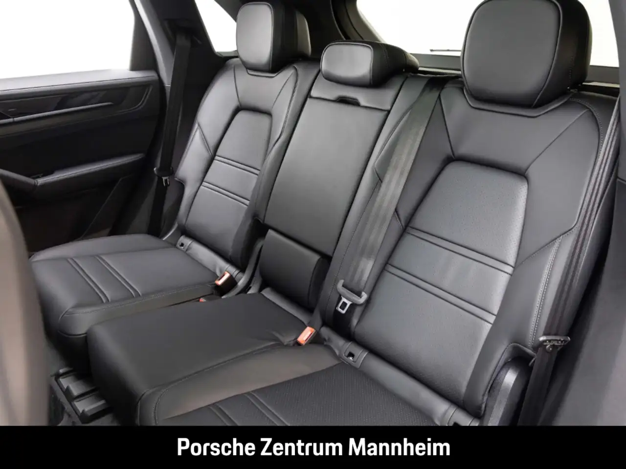 Porsche Cayenne 14
