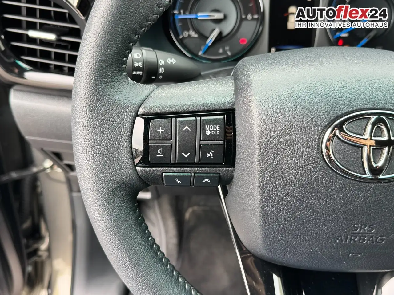 Toyota Hilux 14