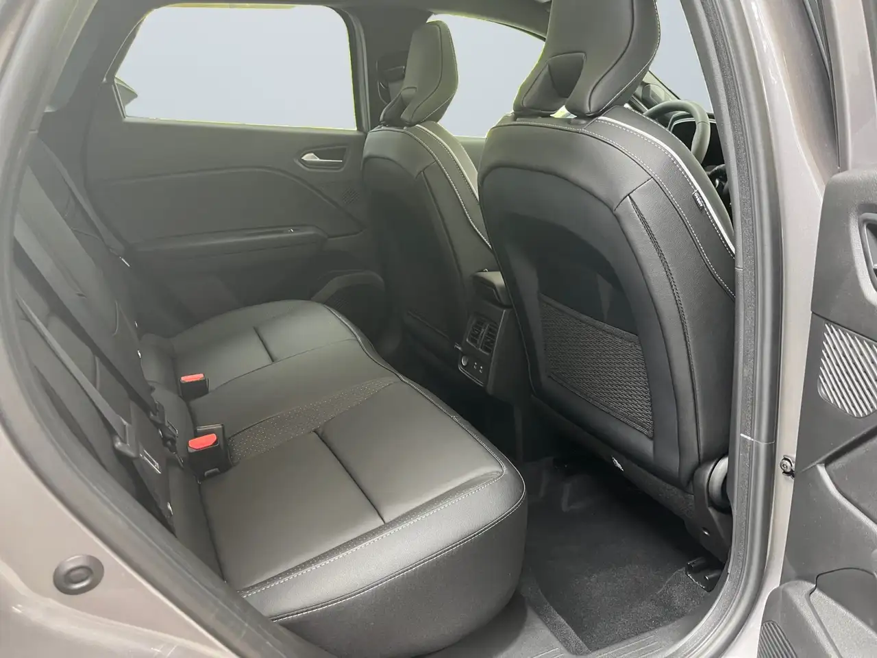 Mitsubishi Grandis 11