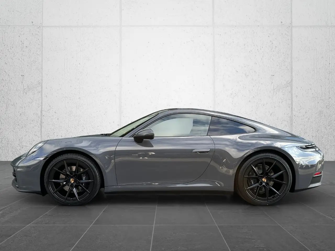 Porsche 992 911 2