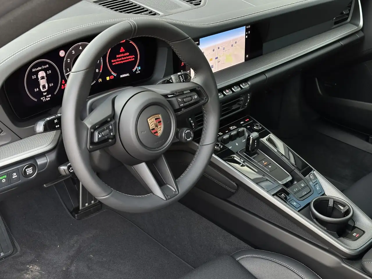 Porsche 992 911 7