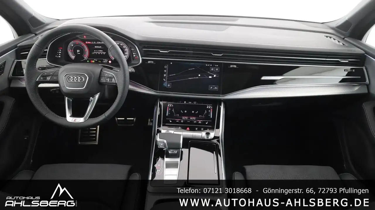 Audi Q7 11