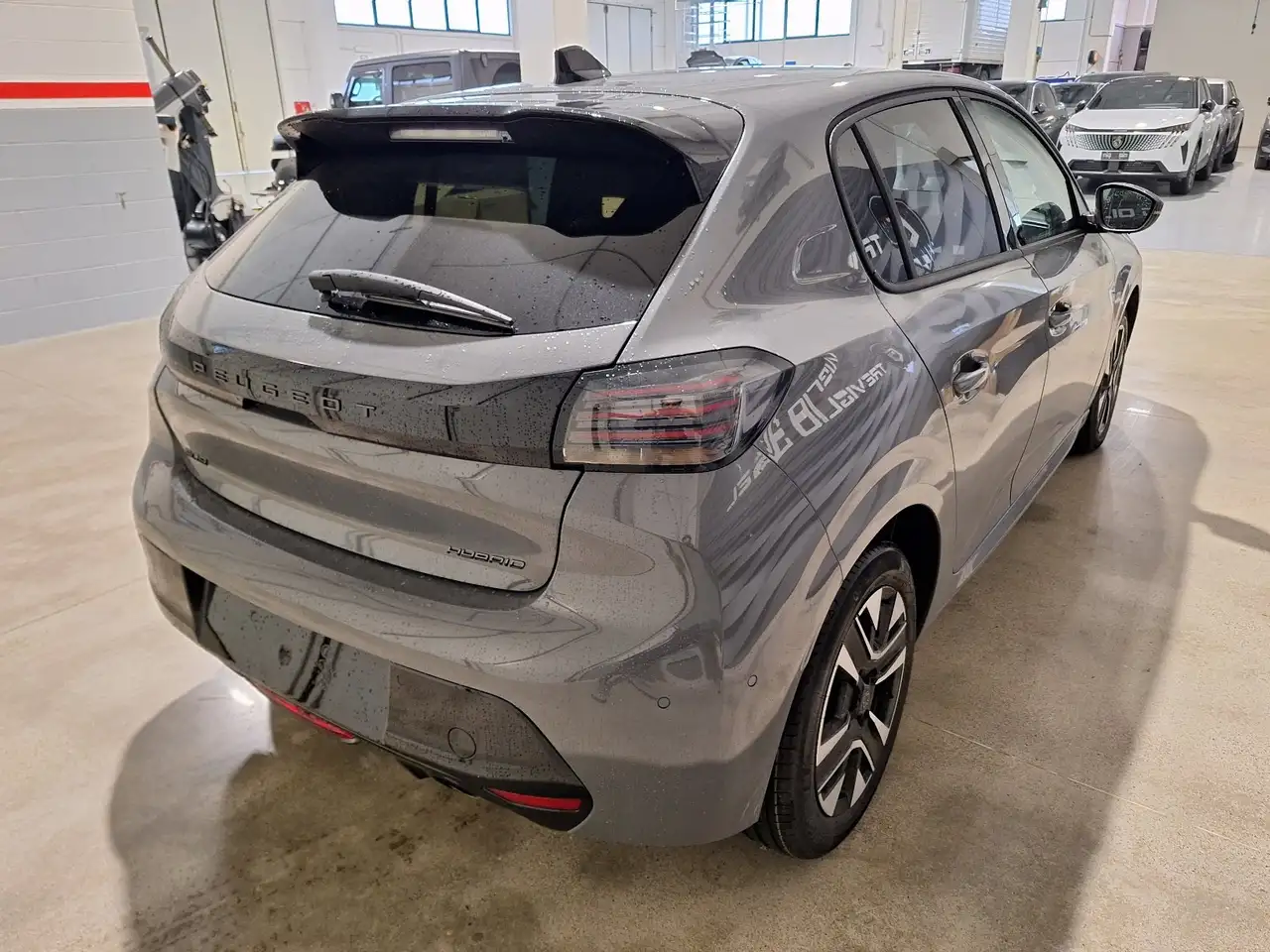 Peugeot 208 6