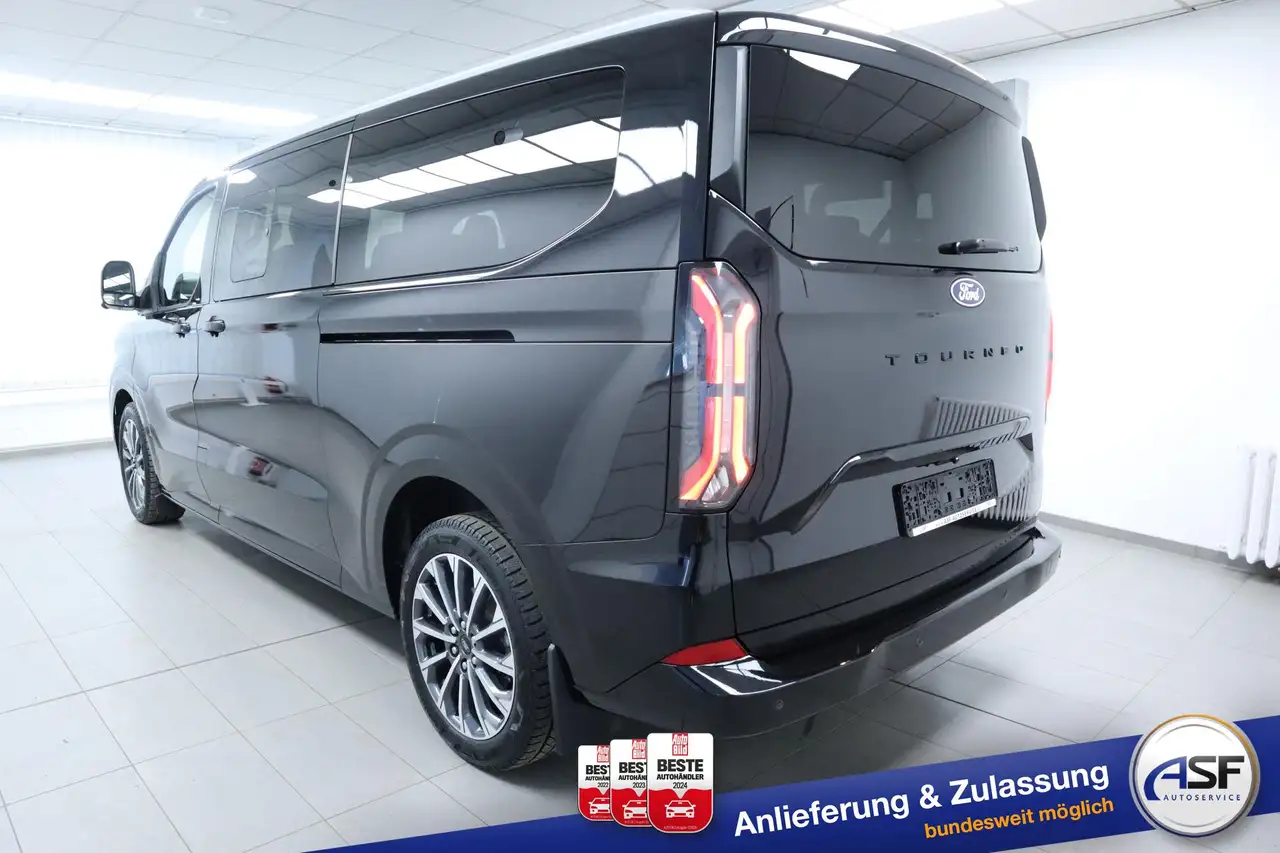 Ford Tourneo 9