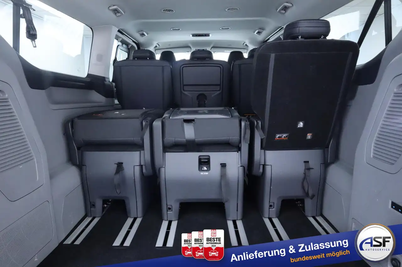 Ford Tourneo 12