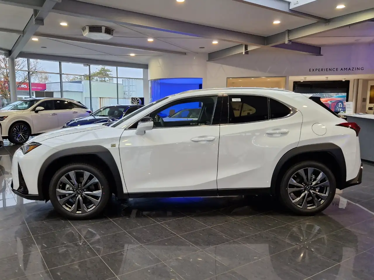 Lexus UX 4