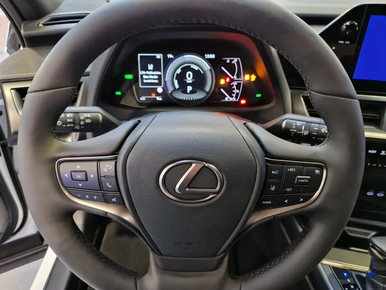 Lexus UX 9