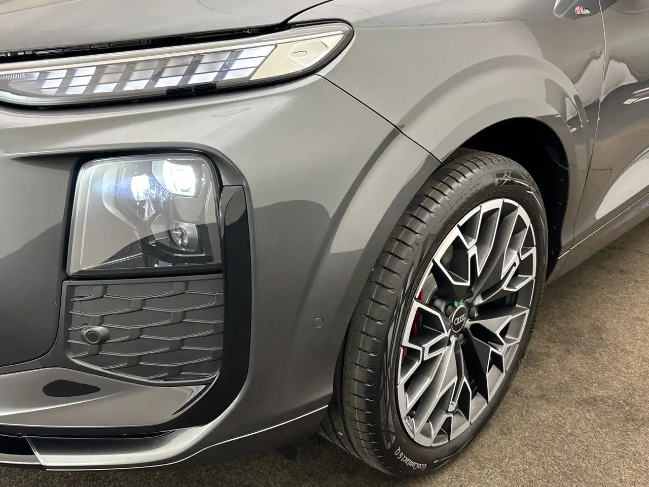 Audi Q3 6