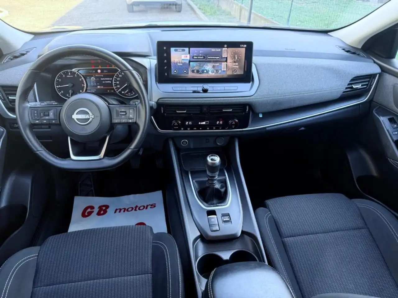 Nissan Qashqai 12