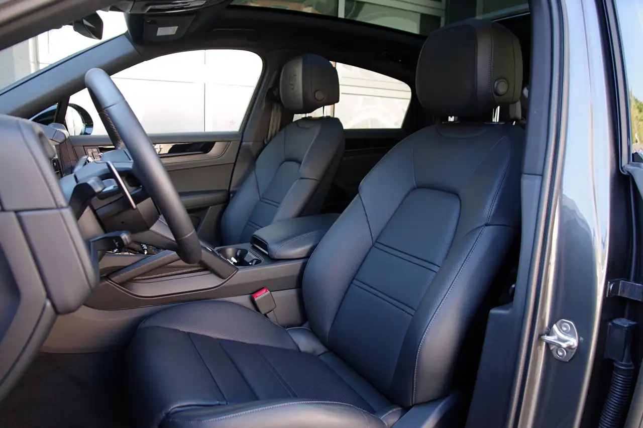 Porsche Cayenne 6