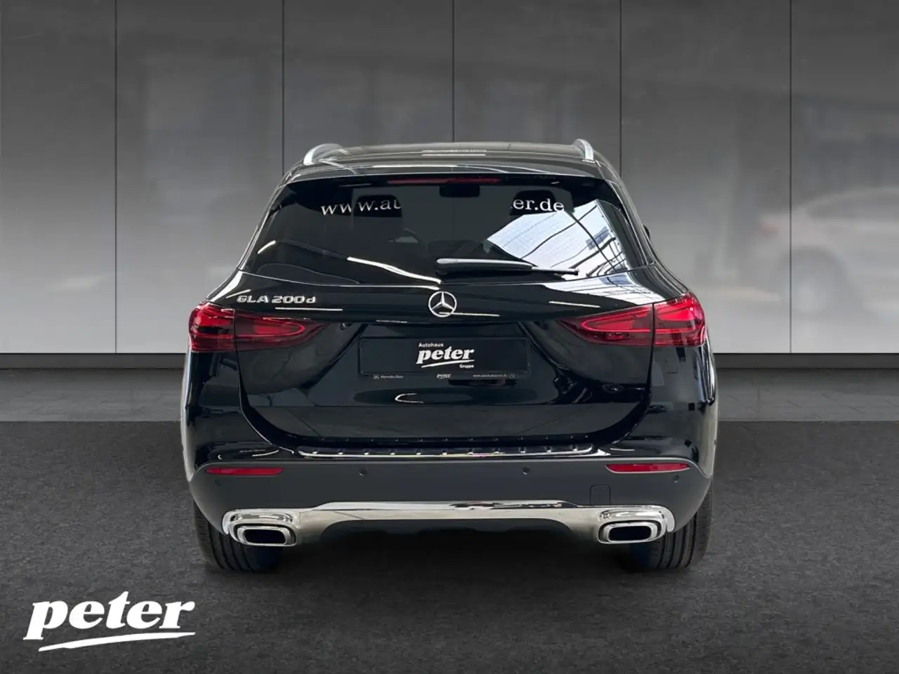 Mercedes-Benz GLA 200 4