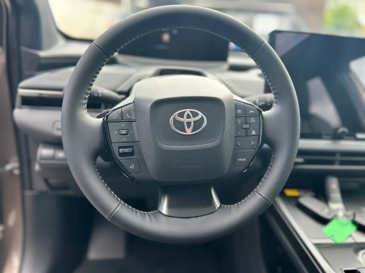 Toyota bZ4X 13