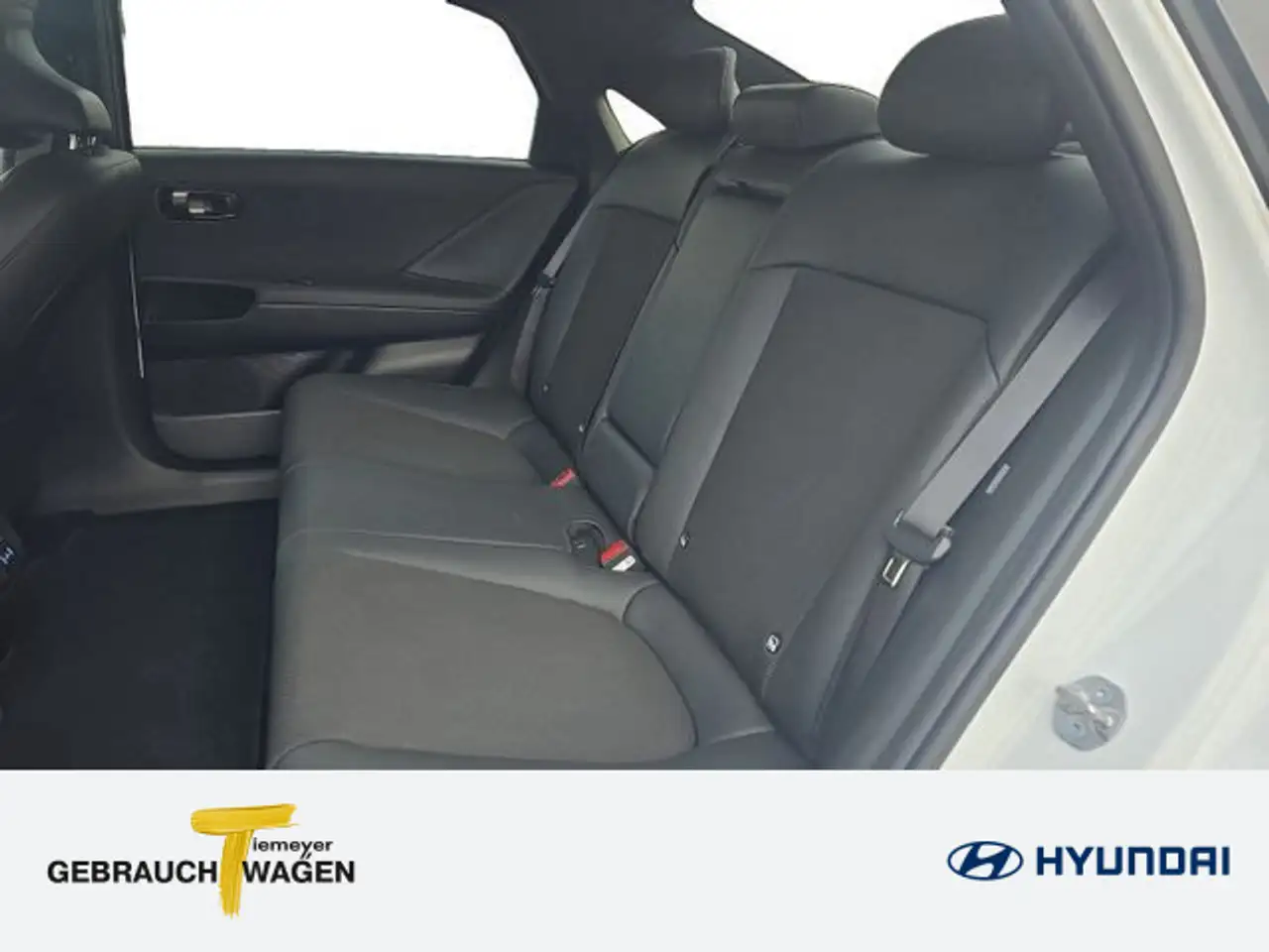 Hyundai IONIQ 6 11