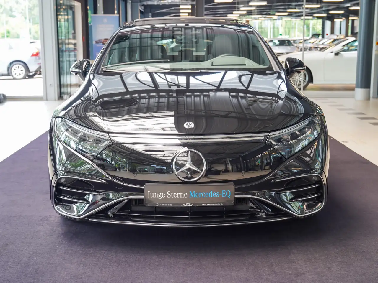 Mercedes-Benz EQS 9