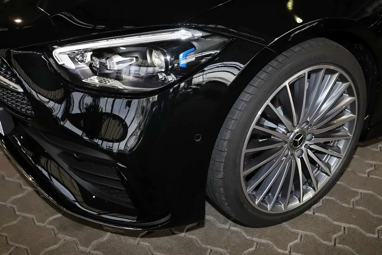 Mercedes-Benz C 300 3