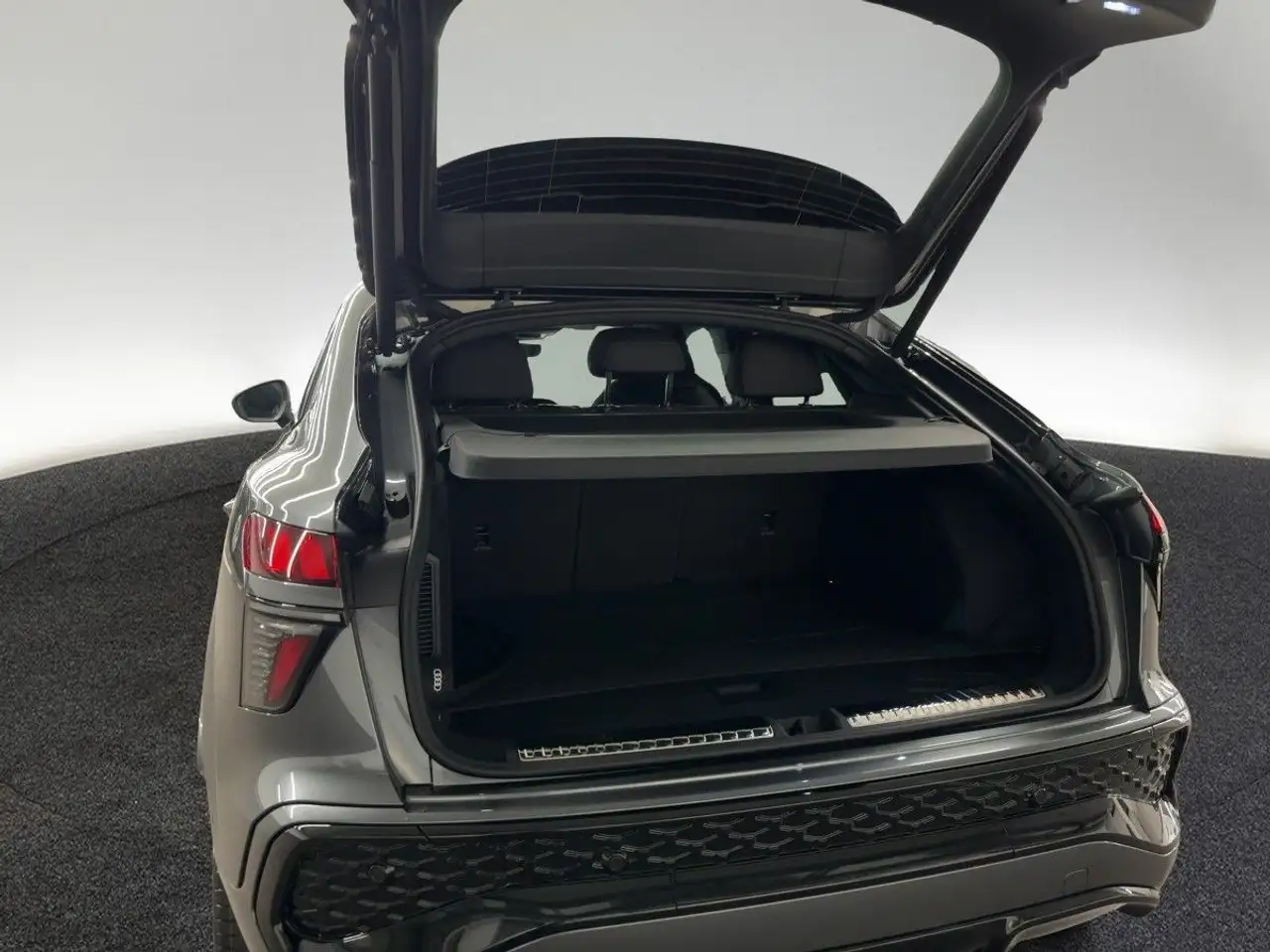 Audi Q3 9