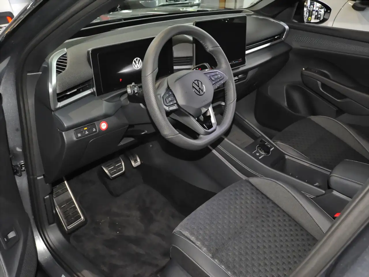 Volkswagen T-Roc 10
