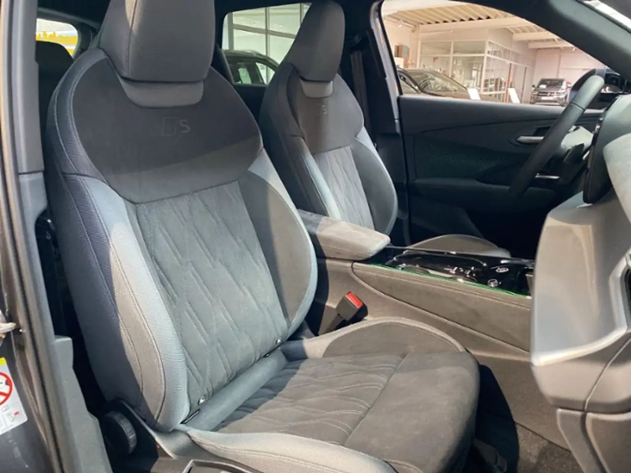 Audi Q3 11