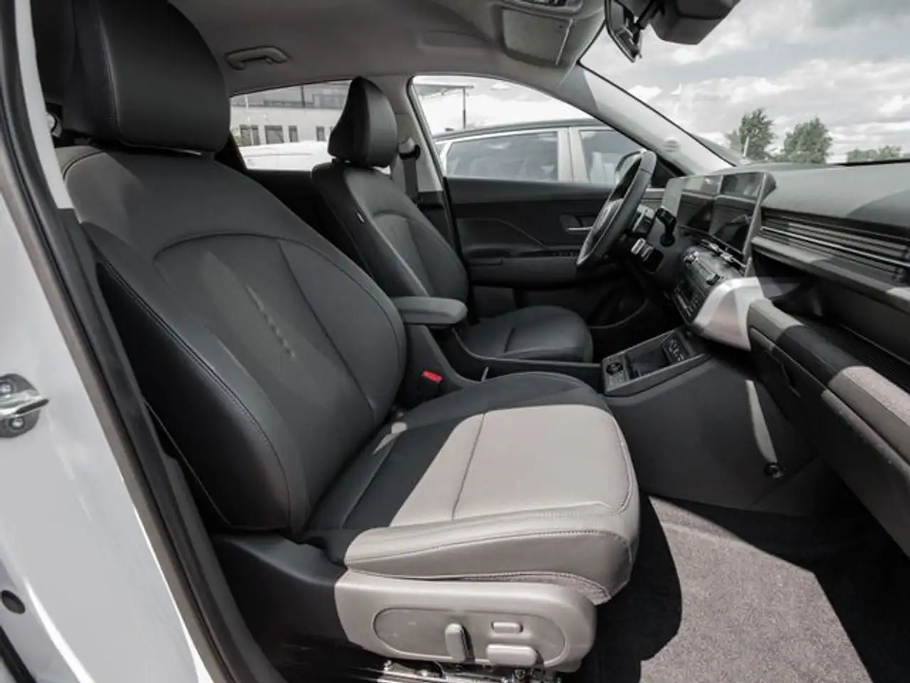 Hyundai KONA 5