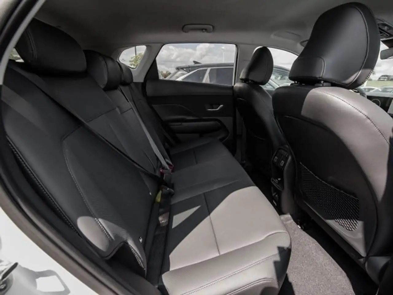 Hyundai KONA 7