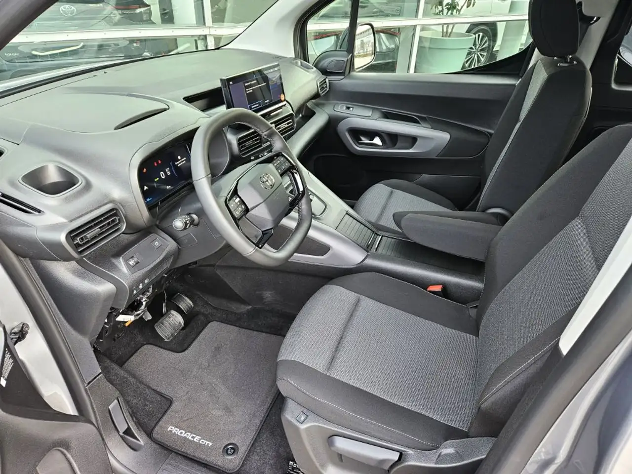 Toyota Proace 5
