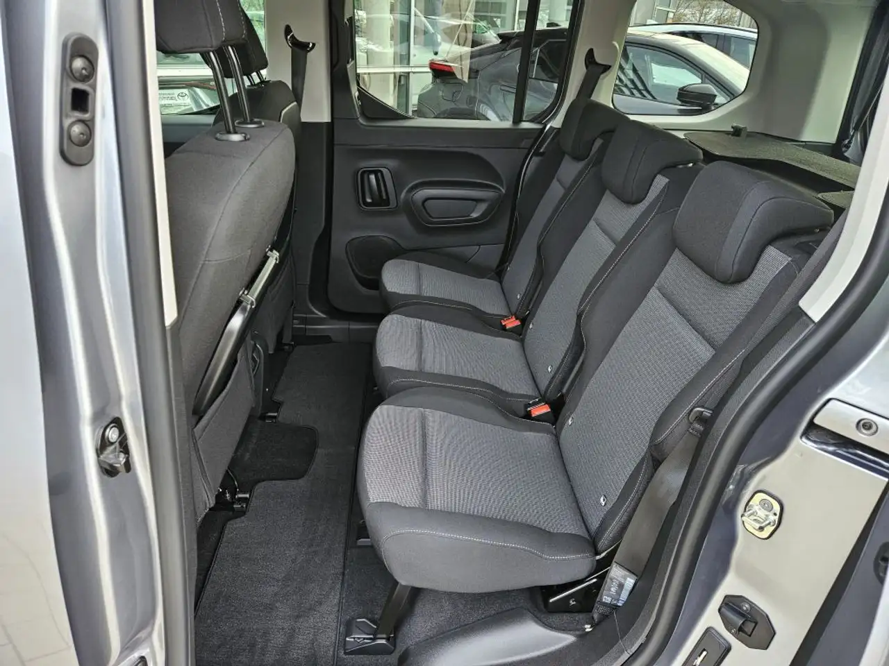 Toyota Proace 6
