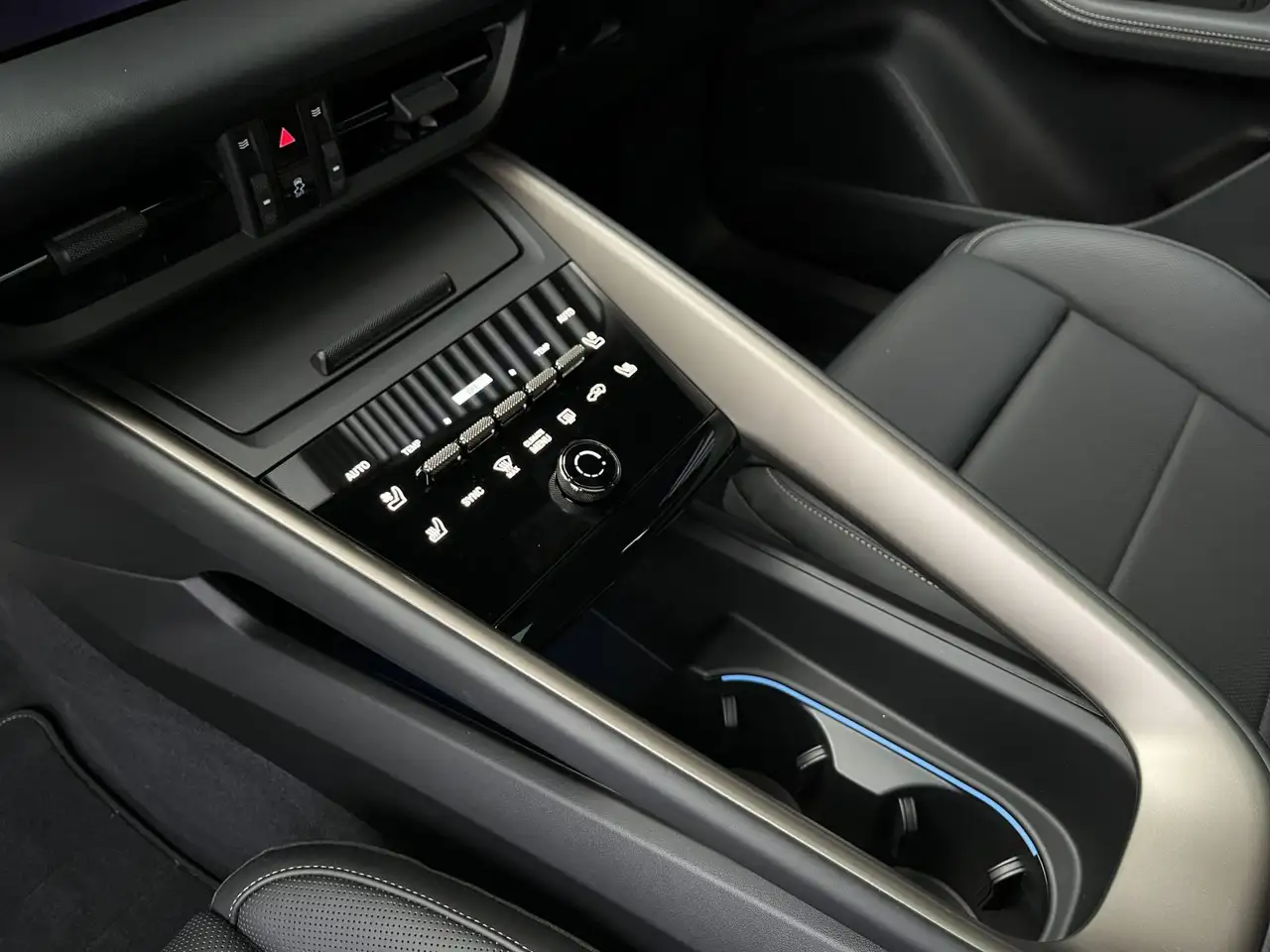 Porsche Macan 14