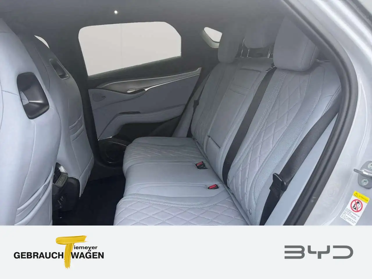 BYD Sealion 7 11