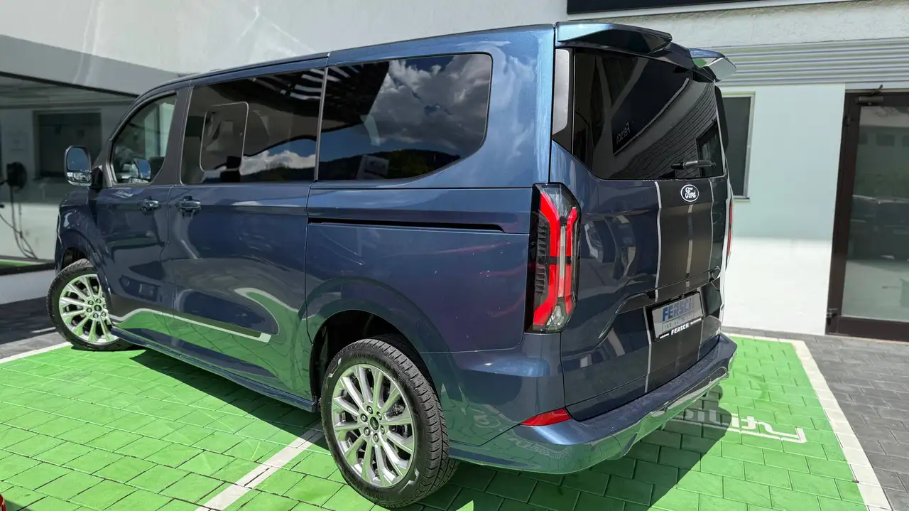 Ford Tourneo 2