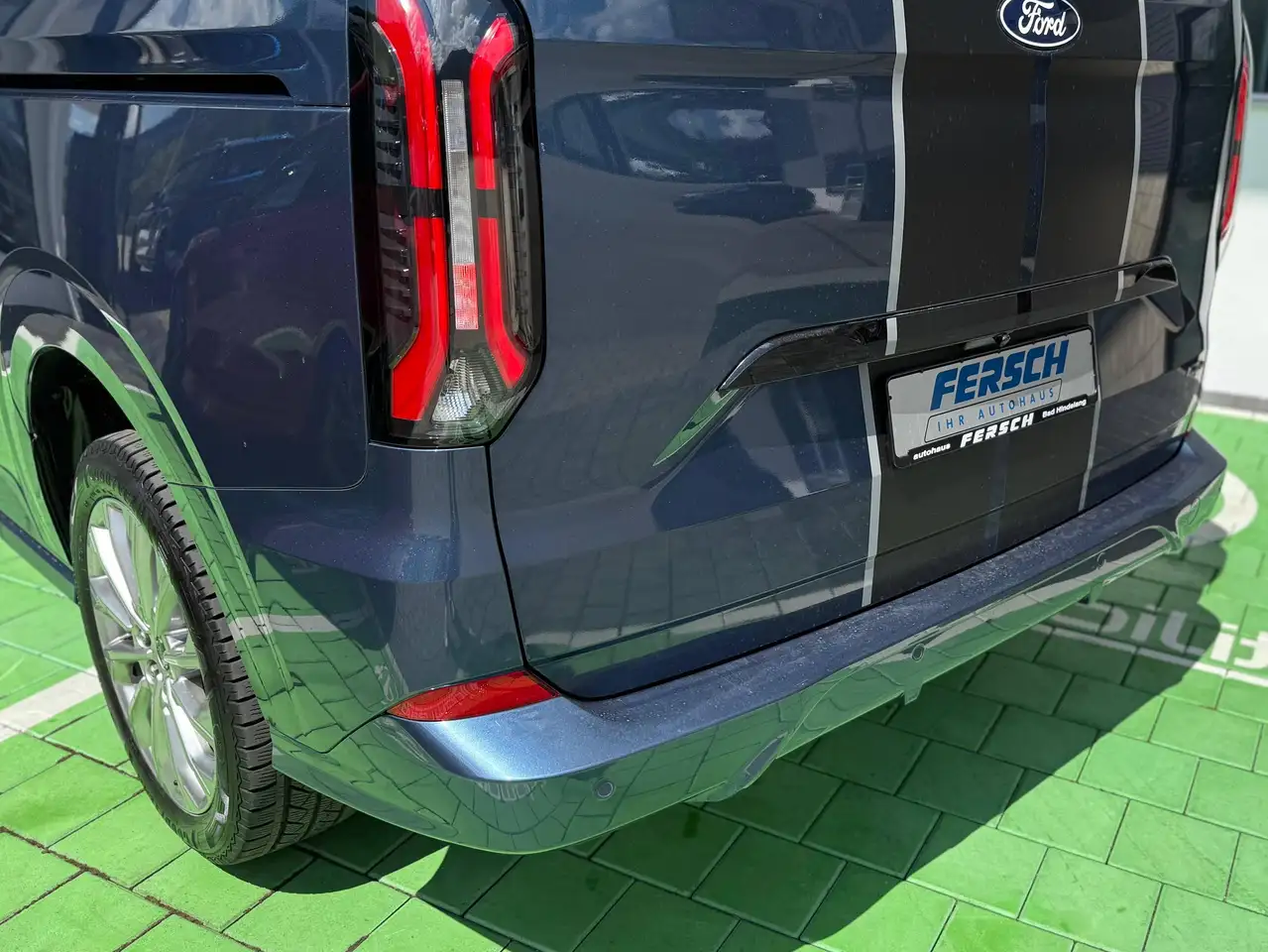 Ford Tourneo 9