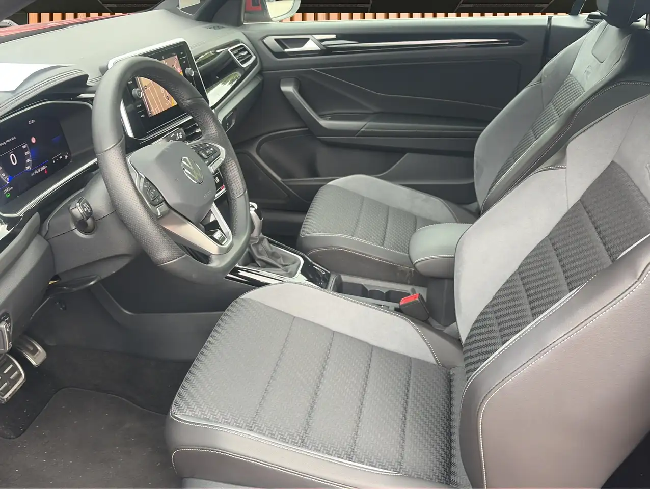 Volkswagen T-Roc 4