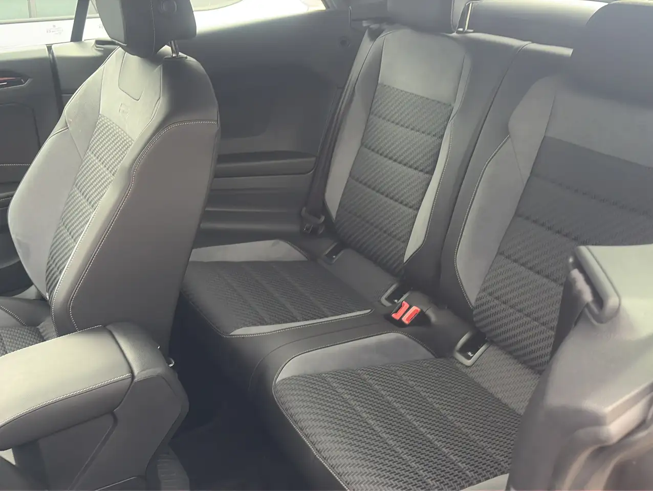 Volkswagen T-Roc 7