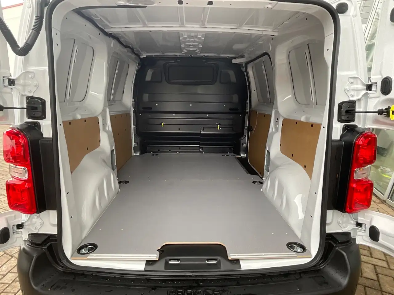 Toyota Proace 11