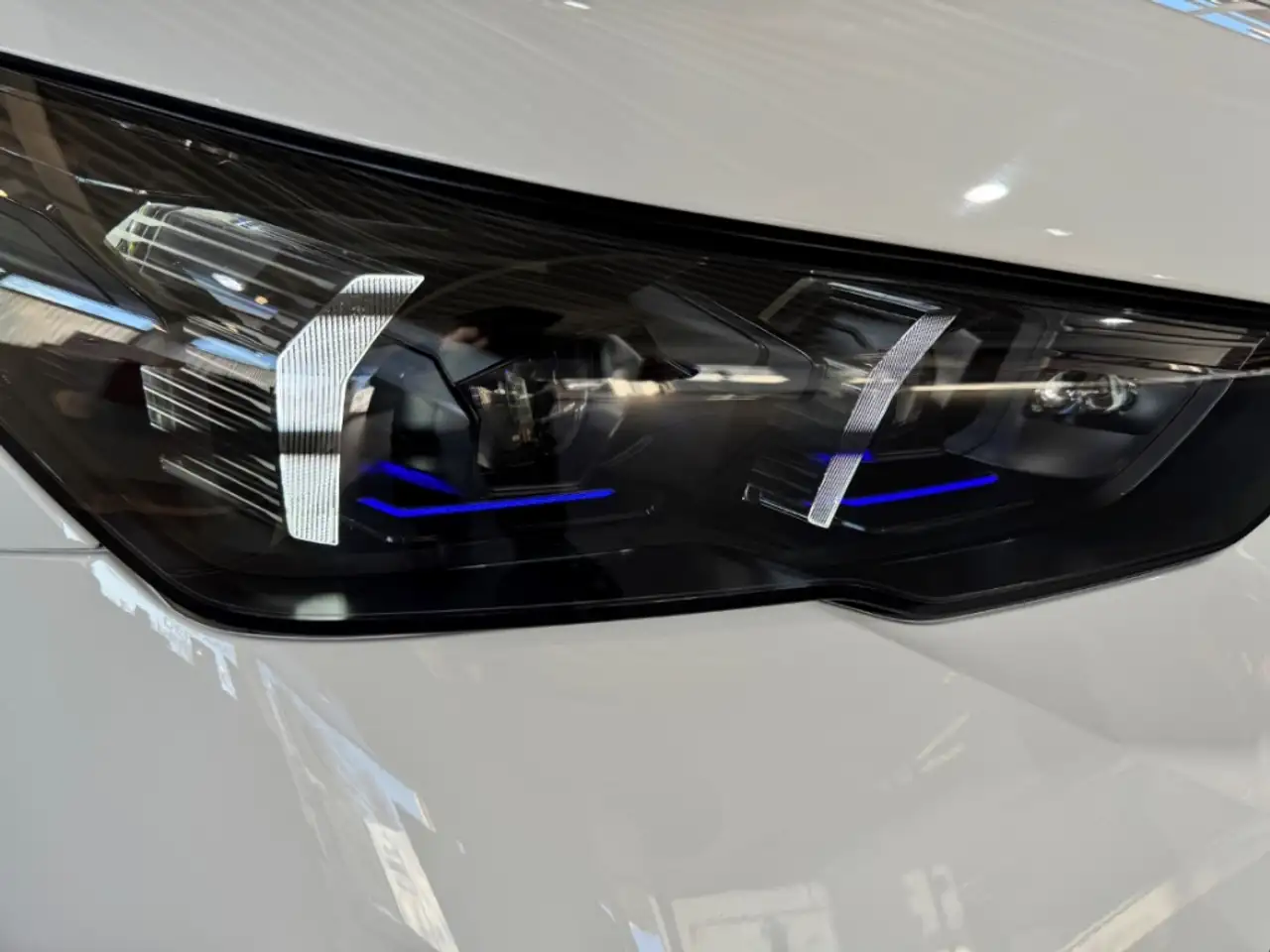 BMW i5 5