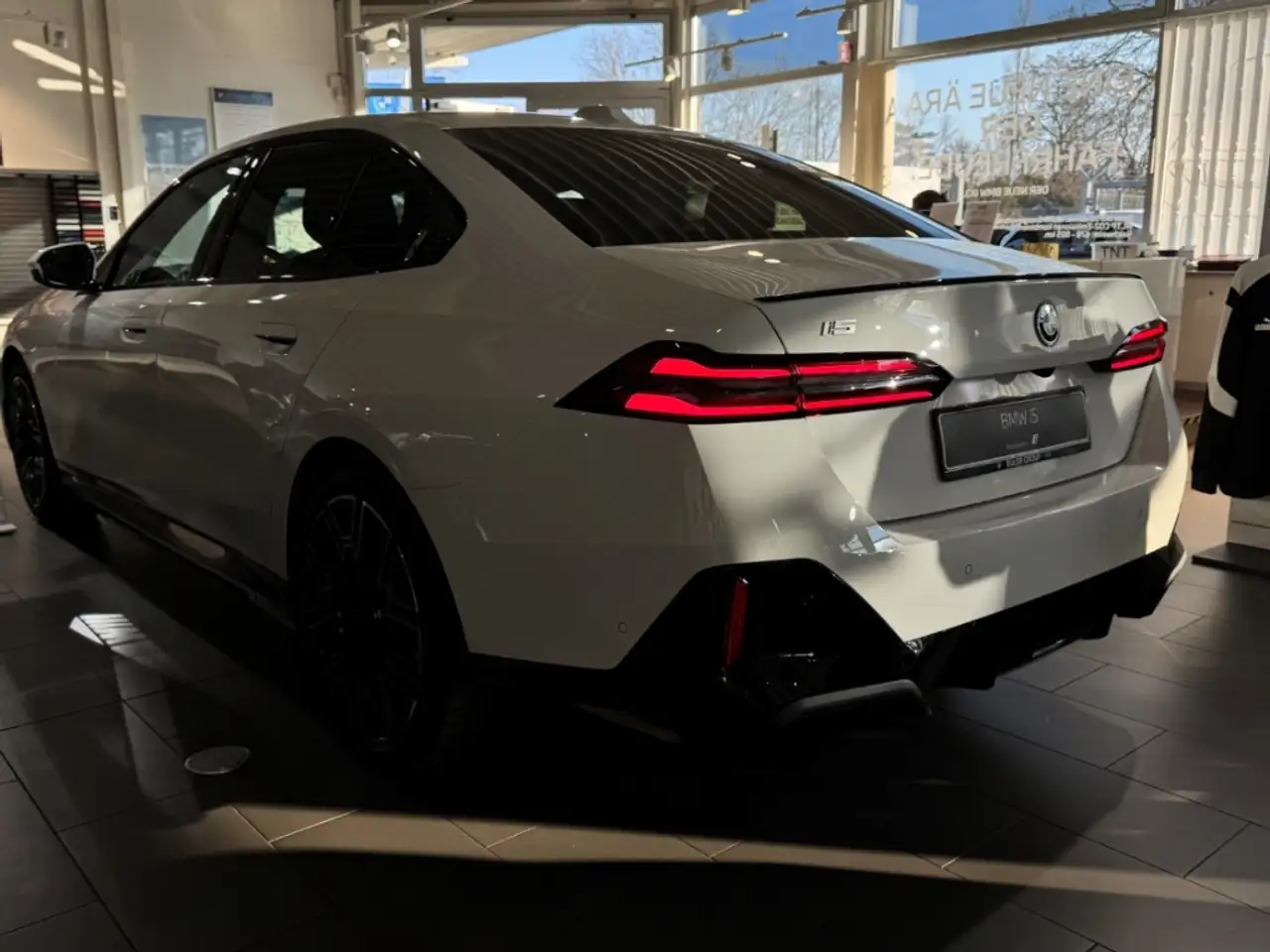 BMW i5 9