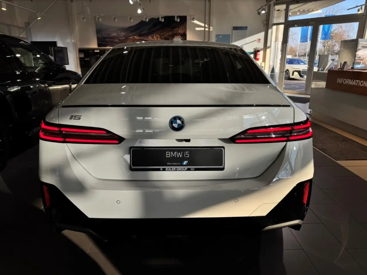 BMW i5 10
